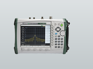 コンパクト・スペクトラム・アナライザ MS2723B